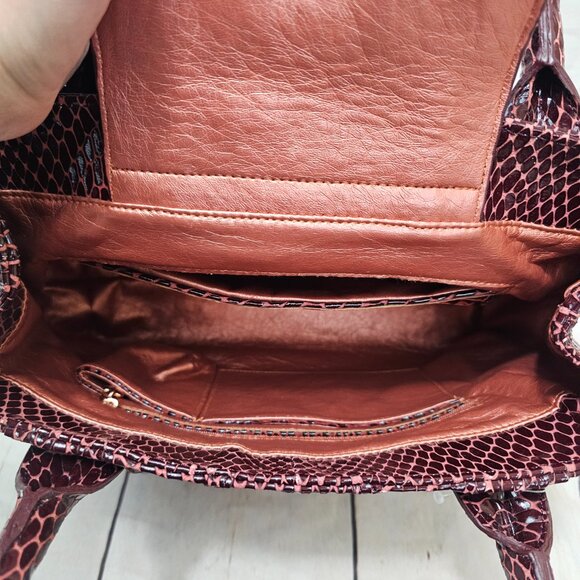 LA GIOE di TOSCANA The Italian Collection Snake Croc Print Patent Leather Bag - Picture 10 of 15